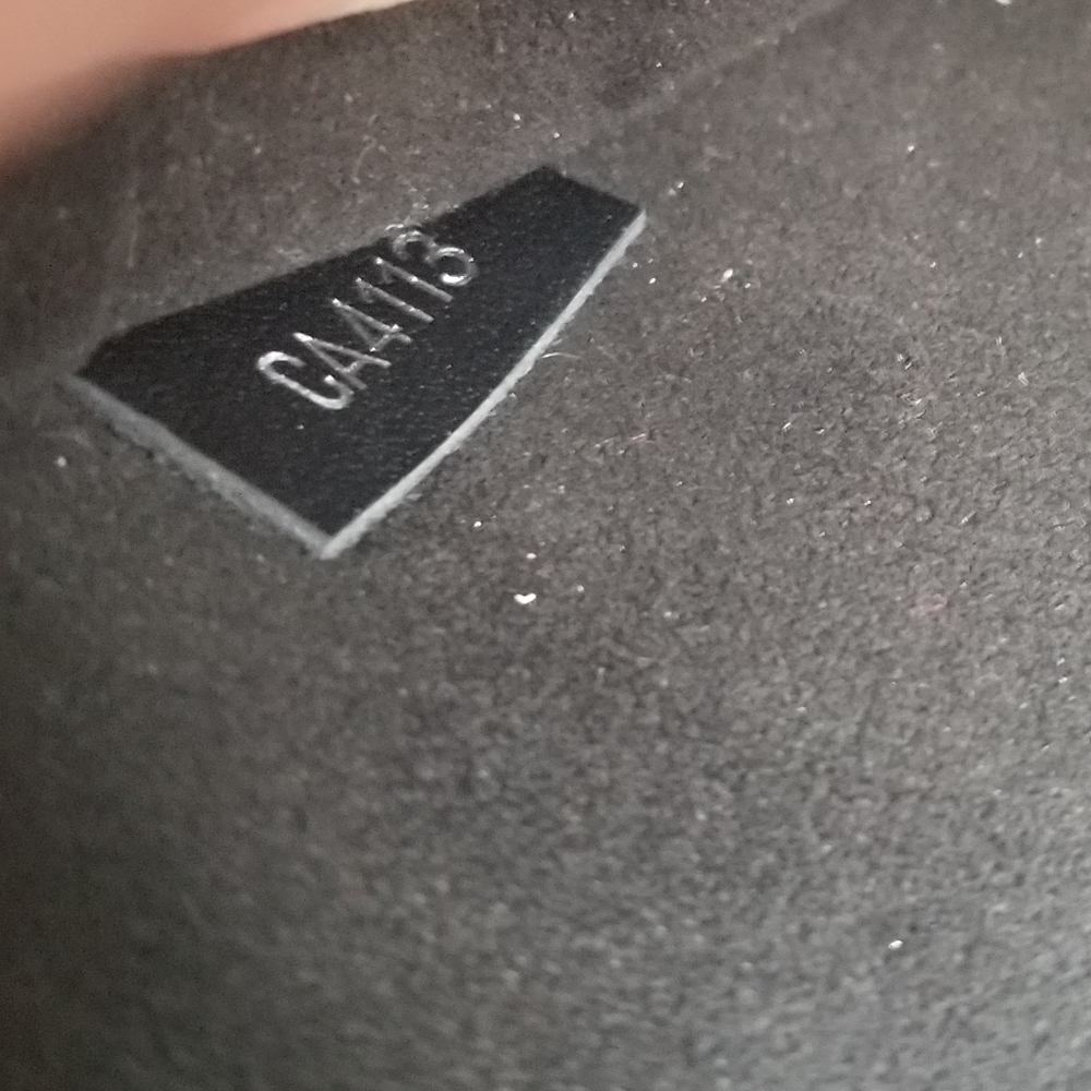 💖SOLD💖 Louis Vuitton Epi Pochette - Picture 6 of 7